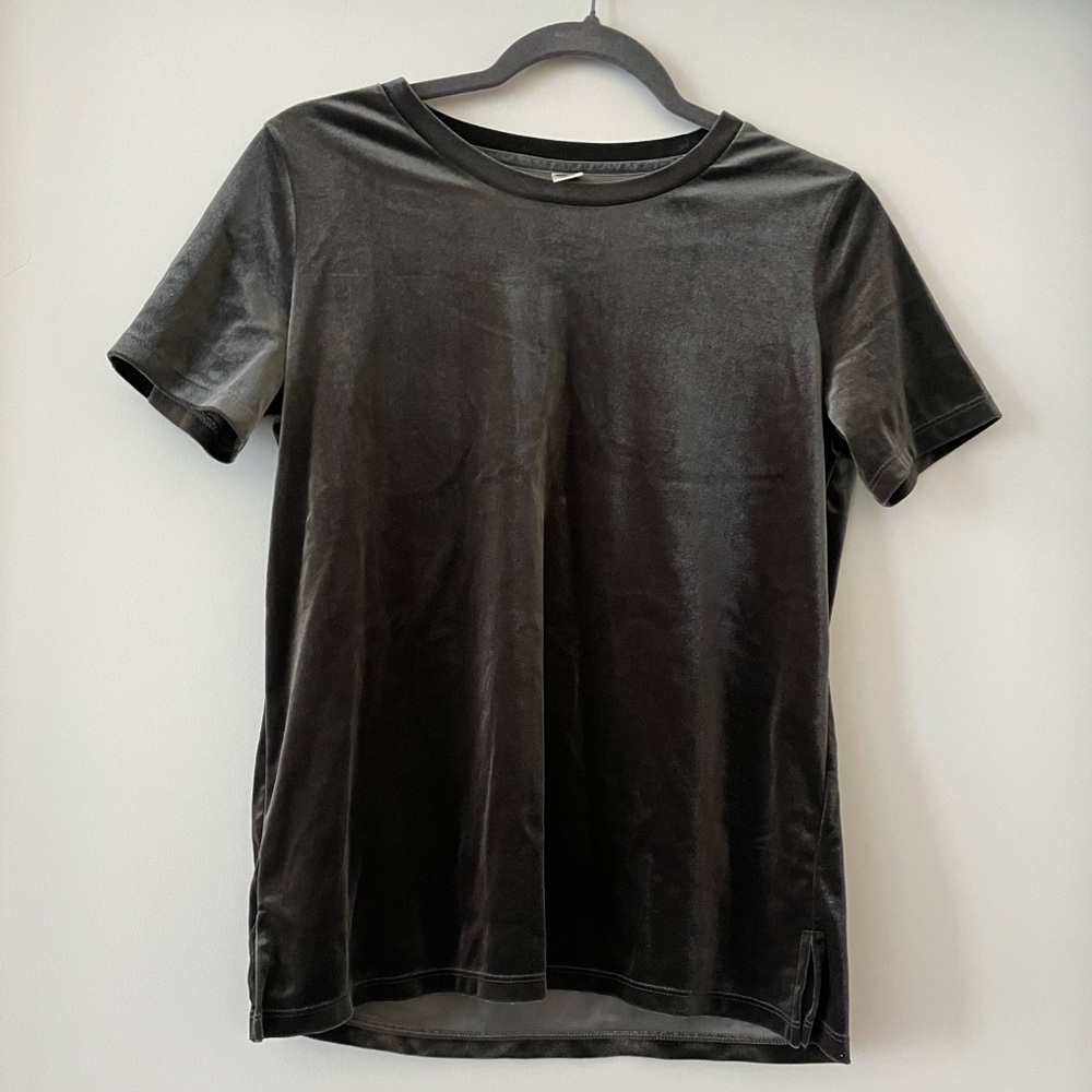 Velvet grey top. Size XS.
